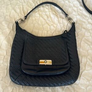 COACH authentic rare vintage Elegant Black Woven Leather Shoulder Bag/Crossbody